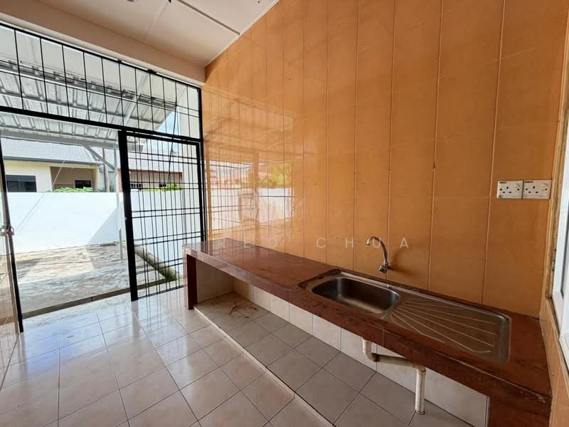Rumah Teres 1 Tingkat untuk Dijual di Serian (Sarawak) - Alfred Chua - Kitchen - PropertyGuru.com.my