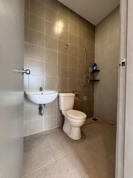 Semi-Detached House for Sale in Sepang (Selangor) - May Ng - Bathroom - PropertyGuru.com.my