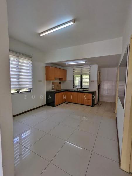 2-storey Terraced House for Sale in Seksyen U9 (Shah Alam) - Zuraini Soh - Kitchen - PropertyGuru.com.my