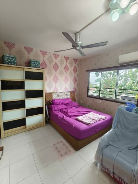 Flat for Sale at Taman Aman Perdana - M.K. Heng - Bedroom - PropertyGuru.com.my