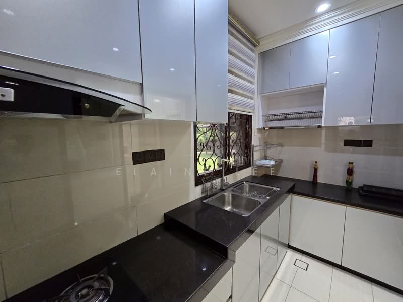 Rumah Banglo untuk Dijual di Diamond City (Semenyih) - Elaine Lee - Kitchen - PropertyGuru.com.my