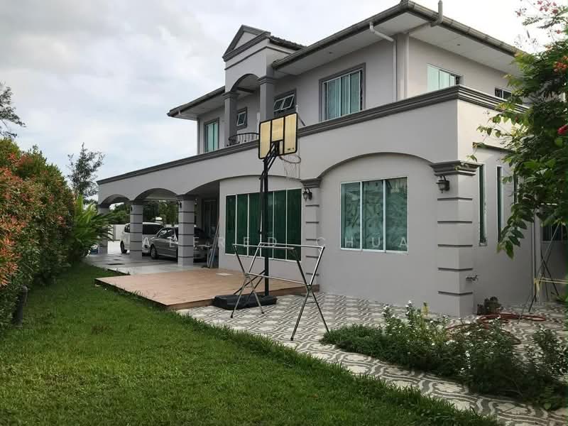 Semi-Detached House for Sale in Batu Kawa (Kuching) - Alfred Chua - Exterior - PropertyGuru.com.my
