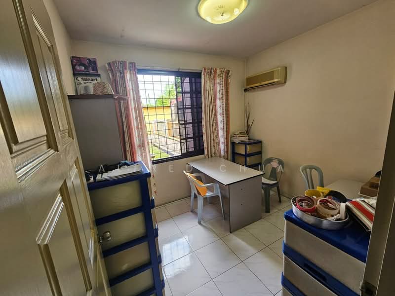 Rumah Teres 2 Tingkat untuk Dijual di Stapok (Kuching) - Alfred Chua - Study - PropertyGuru.com.my