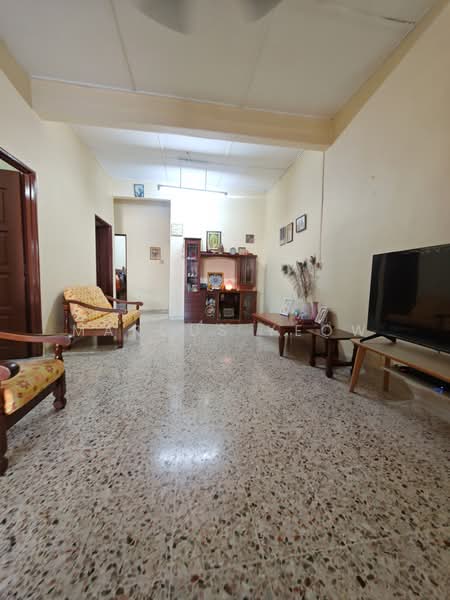 1-storey Terraced House for Sale in Taman Ampang Jaya (Sikamat) - Marcus Yeow - Living Room - PropertyGuru.com.my