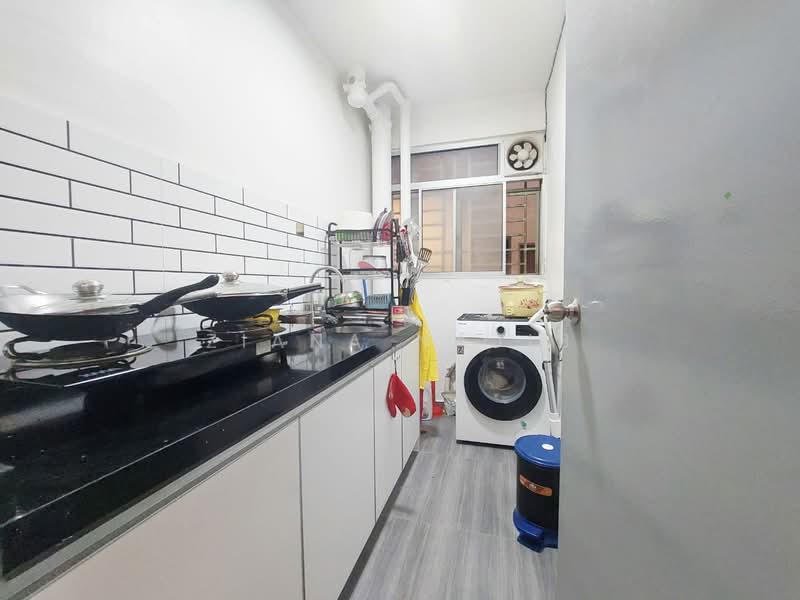Servis Apartment untuk Dijual di Sentrovue - Ziana Najib - Kitchen - PropertyGuru.com.my