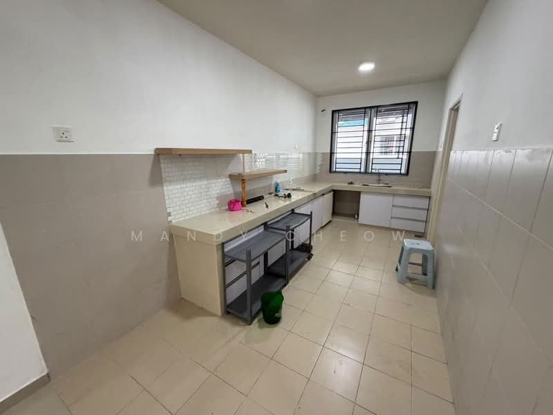 Rumah Teres untuk Disewa di Bandar Country Homes (Rawang) - Mandy Cheow - Kitchen - PropertyGuru.com.my