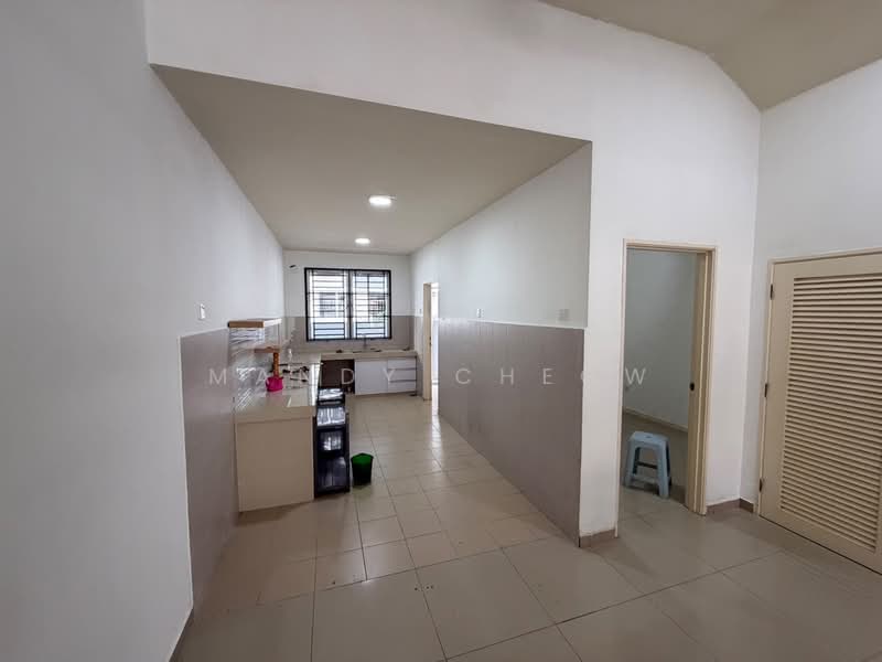 Rumah Teres untuk Disewa di Bandar Country Homes (Rawang) - Mandy Cheow - Kitchen - PropertyGuru.com.my