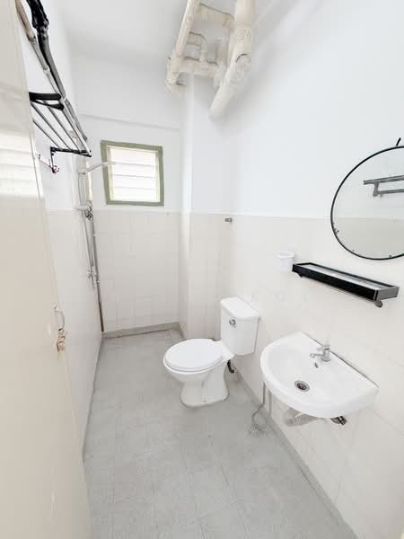 Pangsapuri untuk Disewa di Sri Lavender Apartment - Calvin Kok - Bathroom - PropertyGuru.com.my