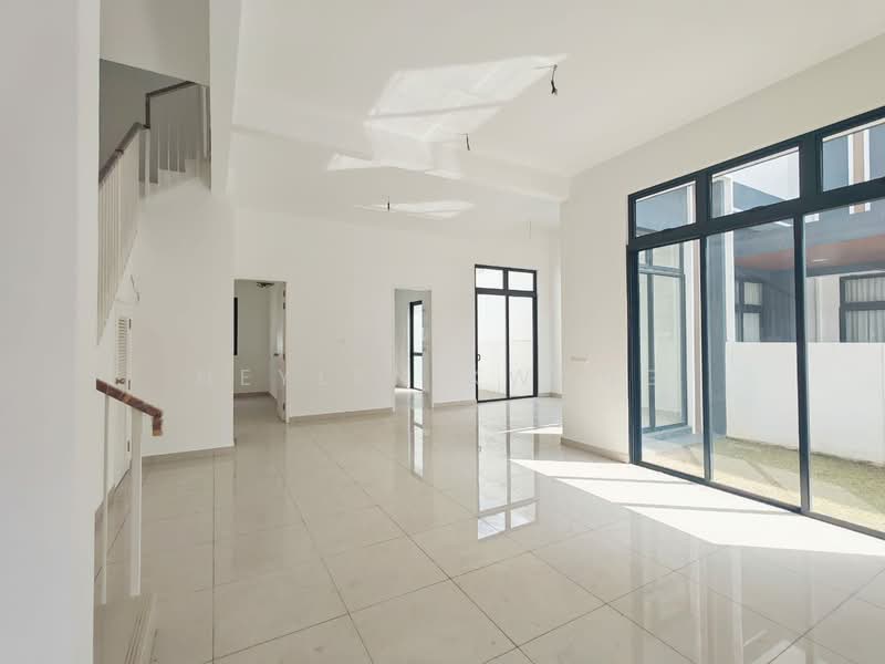 2-storey Terraced House for Sale in Setia Alam (Selangor) - Heylen Kwang - Living Room - PropertyGuru.com.my