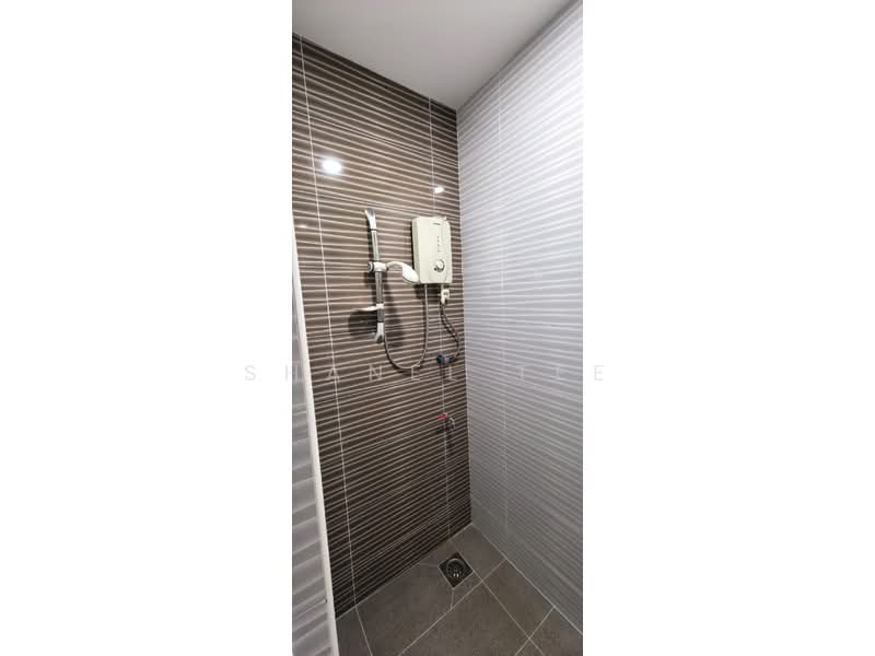 Rumah Teres 2 Tingkat untuk Dijual di Taman Kampung Majid (Kluang) - Shanel Tee - Bathroom - PropertyGuru.com.my