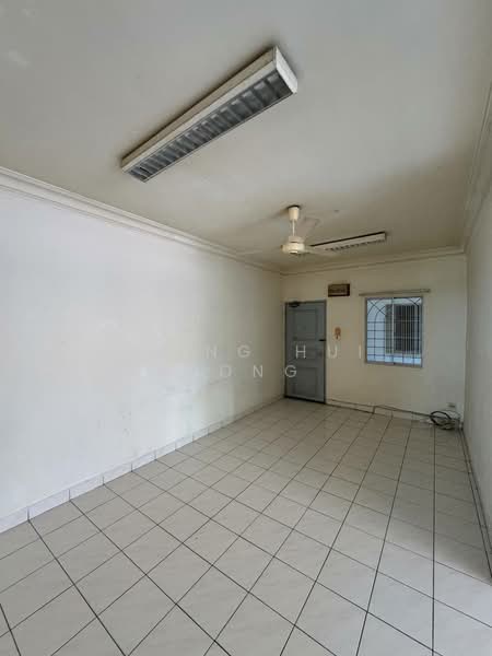Pangsapuri untuk Dijual di Beverly Hills 5 - Ching Hui Wong - Interior - PropertyGuru.com.my