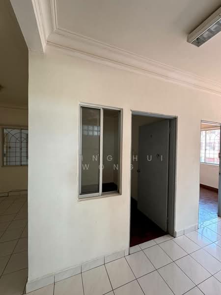 Pangsapuri untuk Dijual di Beverly Hills 5 - Ching Hui Wong - Interior - PropertyGuru.com.my