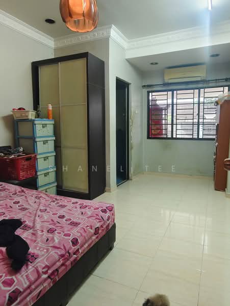 Rumah Teres 1 Tingkat untuk Dijual di Taman Dato Amar Diraja (Kluang) - Shanel Tee - Bedroom - PropertyGuru.com.my