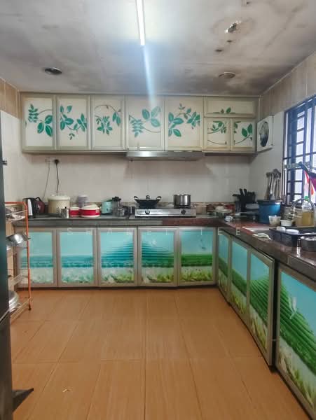 Rumah Teres 1 Tingkat untuk Dijual di Taman Dato Amar Diraja (Kluang) - Shanel Tee - Kitchen - PropertyGuru.com.my