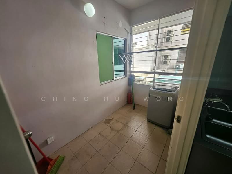 Kondominium untuk Dijual di Alam Damai - Ching Hui Wong - Balcony - PropertyGuru.com.my
