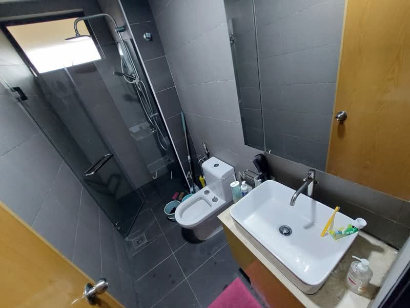 Kondominium untuk Disewa di 1 Bukit Utama - Jia En - Bathroom - PropertyGuru.com.my
