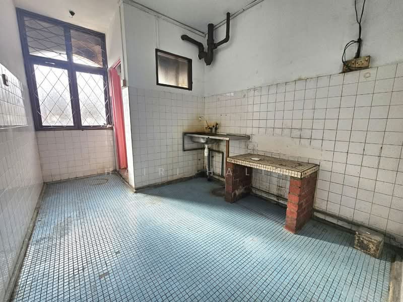 Flat for Sale at Flat PKNS Seksyen 8 - Hairi Halim - PropertyGuru.com.my