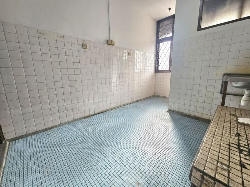 Flat for Sale at Flat PKNS Seksyen 8 - Hairi Halim - PropertyGuru.com.my