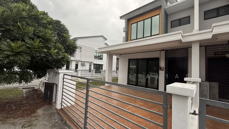 Rumah Teres 2 Tingkat untuk Dijual di Kuala Selangor (Selangor) - Mohd Nazri Alias - PropertyGuru.com.my
