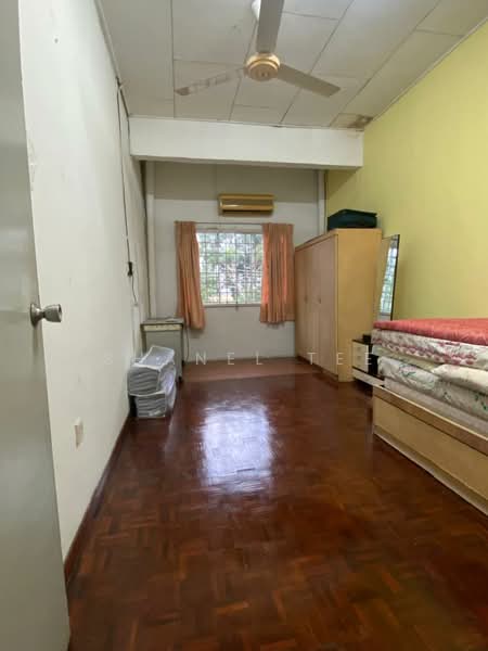 Rumah Teres 2 Tingkat untuk Dijual di Taman Kluang Barat (Kluang) - Shanel Tee - Bedroom - PropertyGuru.com.my