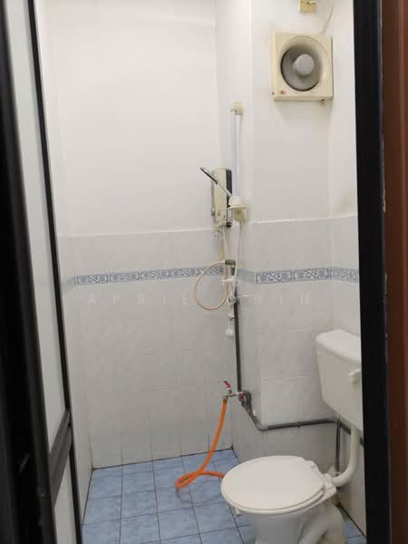 Townhouse for Rent in Johor Bahru (Johor) - April Chin - Bathroom - PropertyGuru.com.my