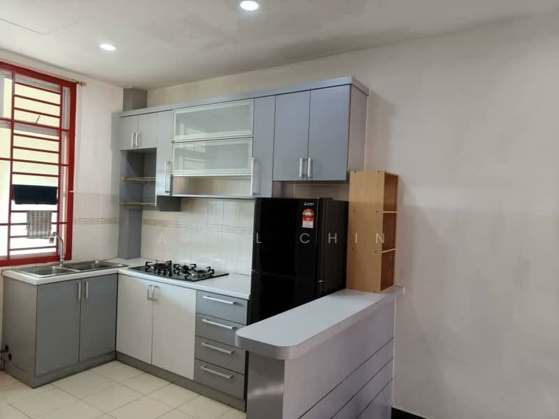 Townhouse for Rent in Johor Bahru (Johor) - April Chin - Kitchen - PropertyGuru.com.my