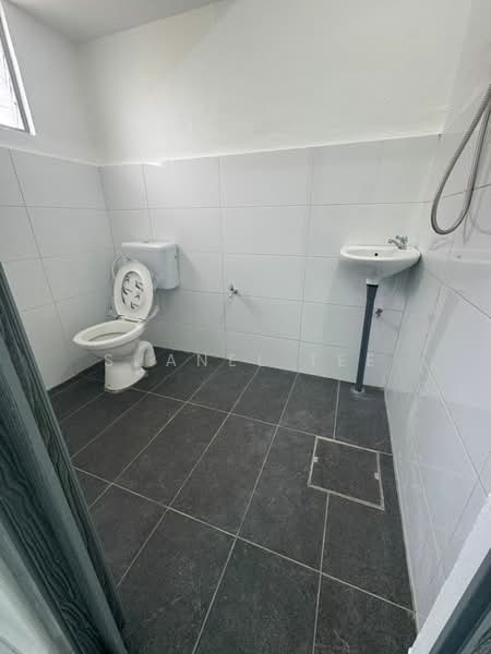 Rumah Teres 2 Tingkat untuk Dijual di Kluang (Johor) - Shanel Tee - Bathroom - PropertyGuru.com.my