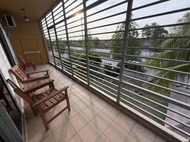 Rumah Teres 2-Tingkat untuk Dijual di Kota Seriemas (Nilai) - Ariff Syafiq - Balcony - PropertyGuru.com.my