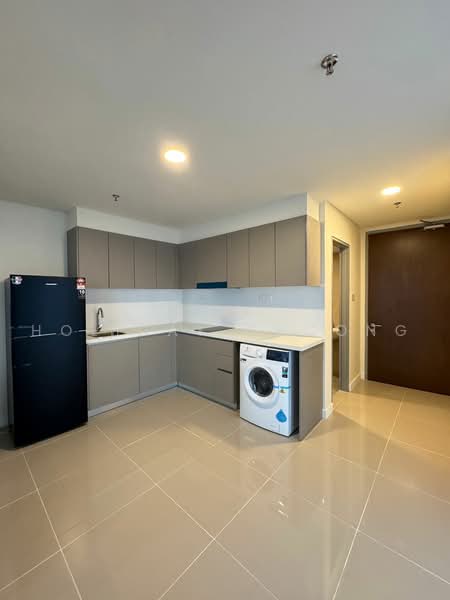 Kediaman Servis untuk Disewa di 8th & Stellar - Holiday Choong - Kitchen - PropertyGuru.com.my