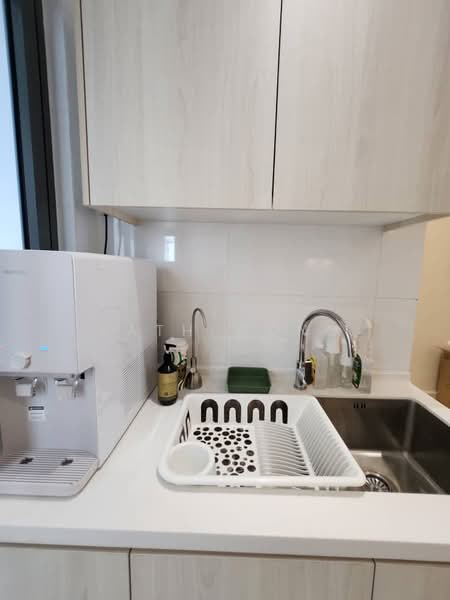 Condominium for Rent at Vivo Residential Suites - Kath Wong - Kitchen - PropertyGuru.com.my