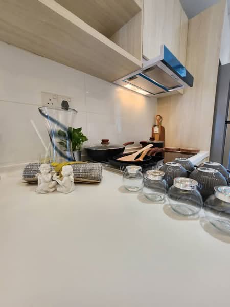 Condominium for Rent at Vivo Residential Suites - Kath Wong - Kitchen - PropertyGuru.com.my