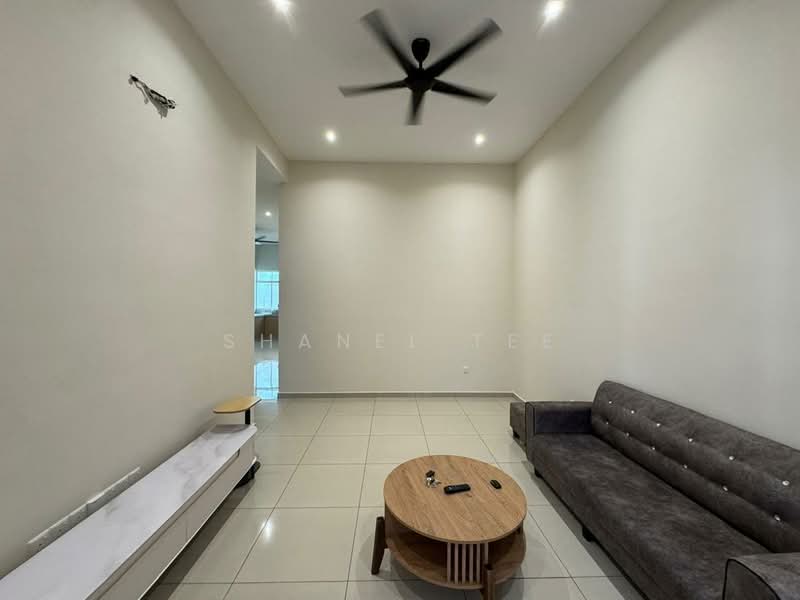 1-storey Terraced House for Rent in Taman Bukit Perdana (Kluang) - Shanel Tee - Living Room - PropertyGuru.com.my
