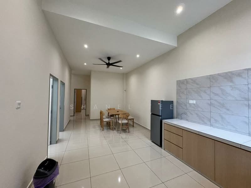 1-storey Terraced House for Rent in Taman Bukit Perdana (Kluang) - Shanel Tee - Kitchen - PropertyGuru.com.my