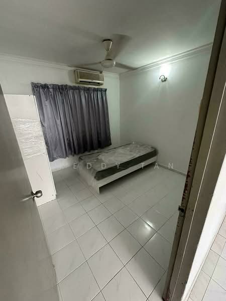 Flat for Sale at Taman Seri Damai - Freddy Tan - Bedroom - PropertyGuru.com.my