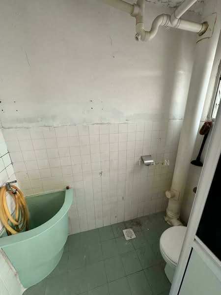 Flat for Sale at Taman Seri Damai - Freddy Tan - Bathroom - PropertyGuru.com.my