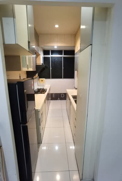 Pangsapuri untuk Disewa di University Place (Plaza Ivory) - Freddy Tan - Kitchen - PropertyGuru.com.my