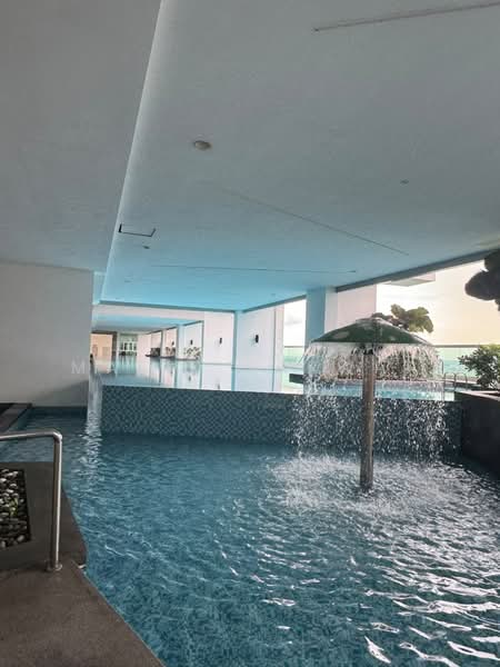 Servis Apartment untuk Disewa di Saville D'lake - Malik Sarwar - Pool - PropertyGuru.com.my