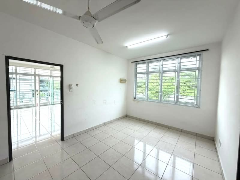 2-storey Terraced House for Sale in Bandar Uda Utama (Johor Bahru) - Sherrly Sow - Living Room - PropertyGuru.com.my