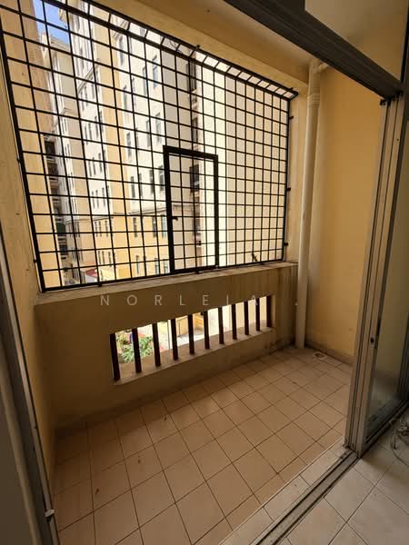 Pangsapuri untuk Disewa di Seri Nuang Apartment - Norlela . - Balcony - PropertyGuru.com.my