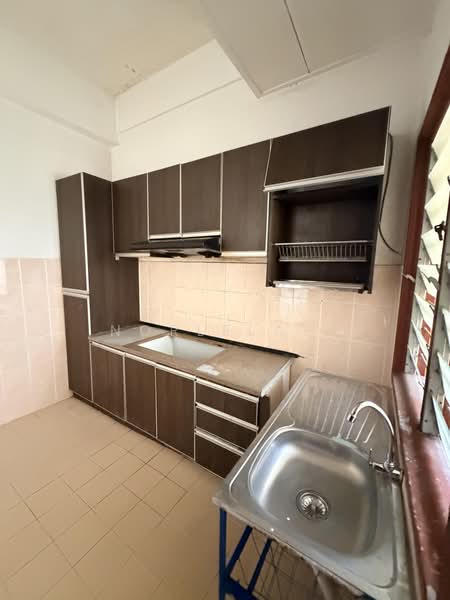 Pangsapuri untuk Disewa di Seri Nuang Apartment - Norlela . - Kitchen - PropertyGuru.com.my