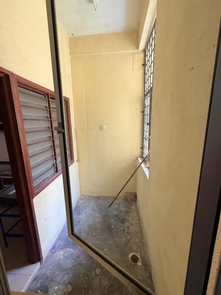 Pangsapuri untuk Disewa di Seri Nuang Apartment - Norlela . - PropertyGuru.com.my