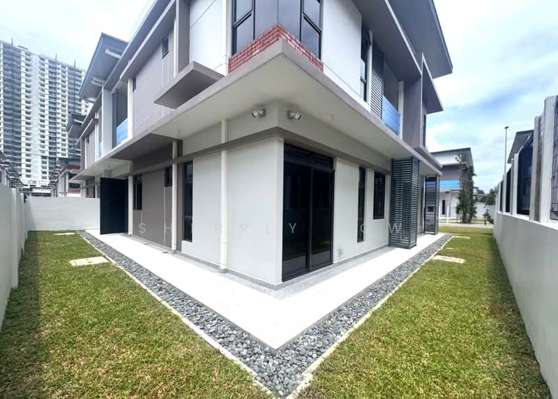 Semi-Detached House for Sale in Johor Bahru (Johor) - Sherrly Sow - Exterior - PropertyGuru.com.my