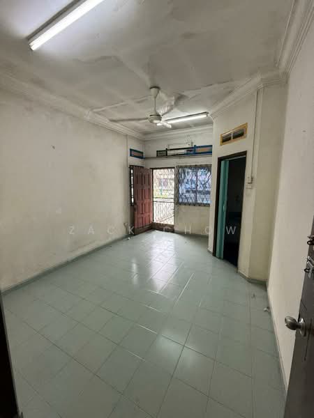 2-storey Terraced House for Sale in Taman Suria (Johor Bahru) - Zack Chow - Living Room - PropertyGuru.com.my