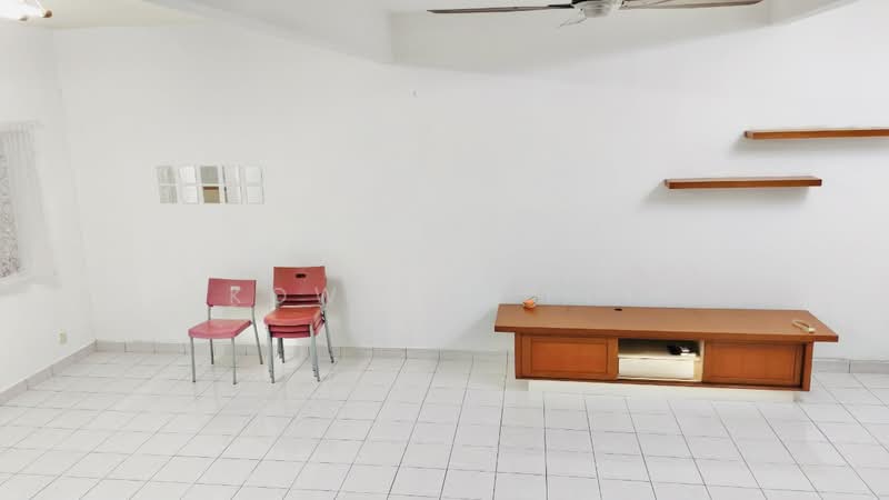 2-storey Terraced House for Rent in Kota Kemuning (Shah Alam) - Kow Tze Fui - Living Room - PropertyGuru.com.my