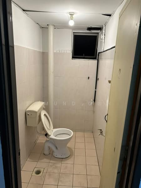 Flat for Sale at Sri Manja Square Petaling Jaya - Edmund Goh - Bathroom - PropertyGuru.com.my