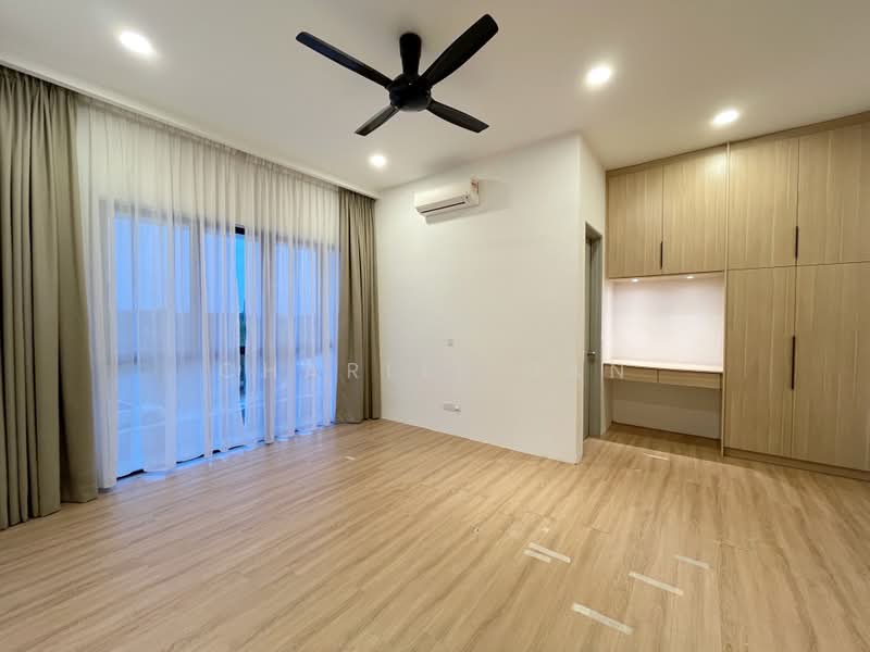 Rumah Teres untuk Dijual di Telok Panglima Garang (Selangor) - Charlie Gan - PropertyGuru.com.my