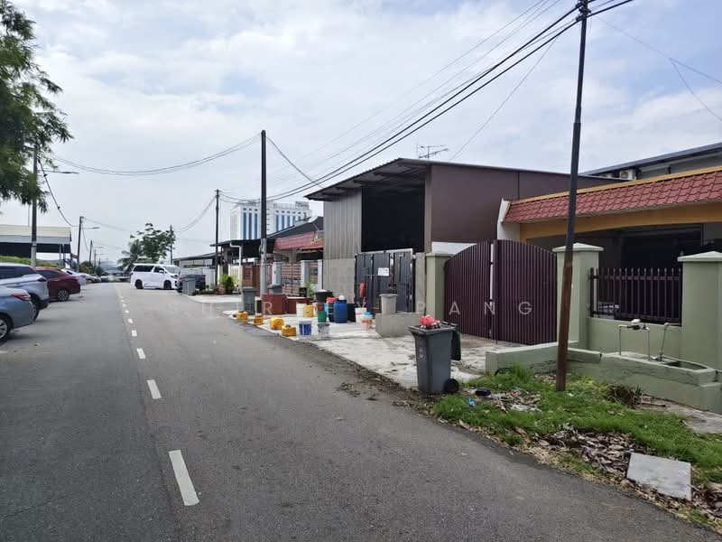 1-storey Terraced House for Sale in Taman Abad (Johor Bahru) - Shirley Pang - Exterior - PropertyGuru.com.my