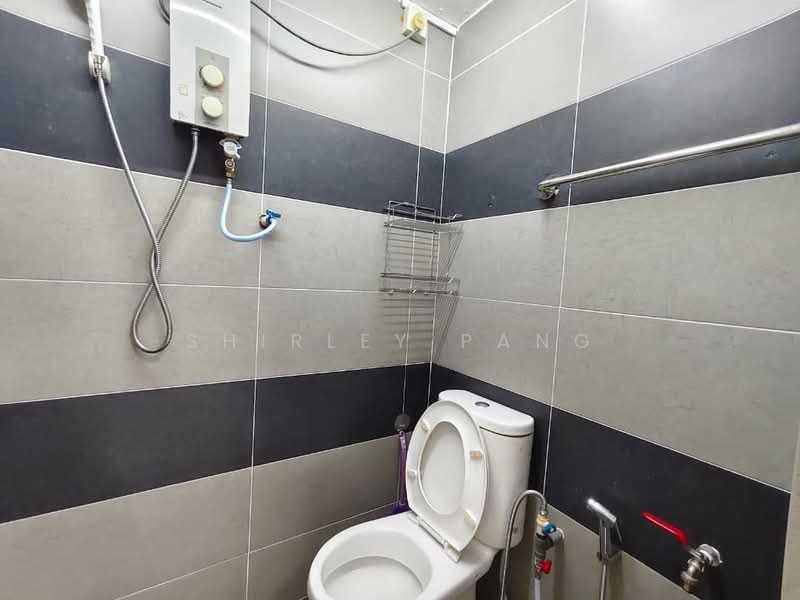 1-storey Terraced House for Sale in Taman Abad (Johor Bahru) - Shirley Pang - Bathroom - PropertyGuru.com.my