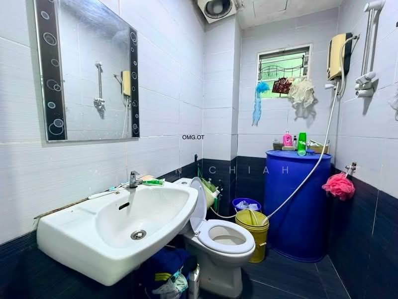 Rumah Teres 2 Tingkat untuk Dijual di Bandar Botanic (Klang) - Mason Chiah - Bathroom - PropertyGuru.com.my