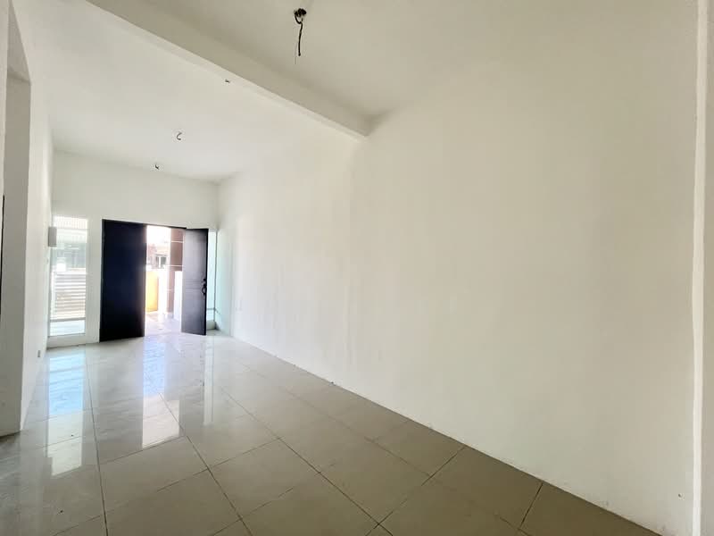 1-storey Terraced House for Sale in Bidor (Perak) - Joel Lee - Entrance - PropertyGuru.com.my